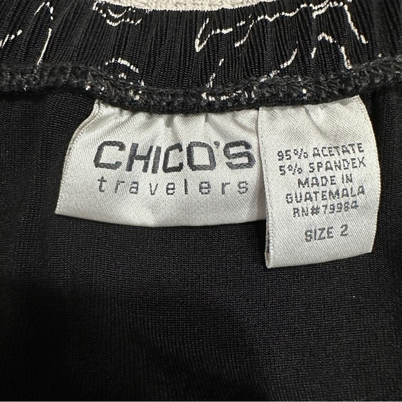 Chico's Traveler's skirt, size 2, b/w floral design, stretchy, flowy - Picture 5 of 7